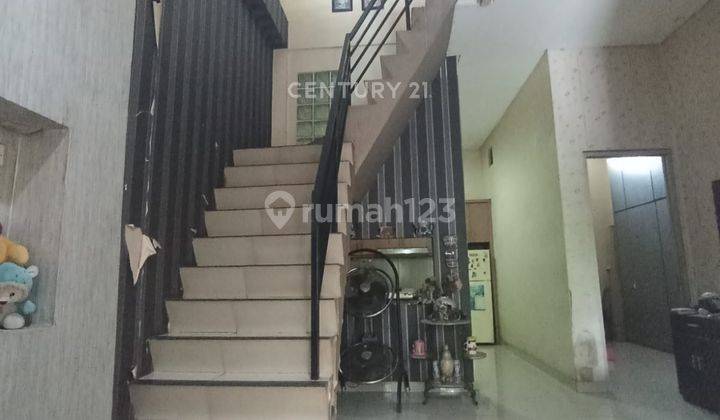 Rumah 2 Lantai Dalam Komplek Pondok Ungu Permai S8099 1