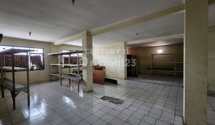 Ruko Gandeng 3 Unit Lokasi Depan Jalan Raya Di Sukmajaya R2023 2