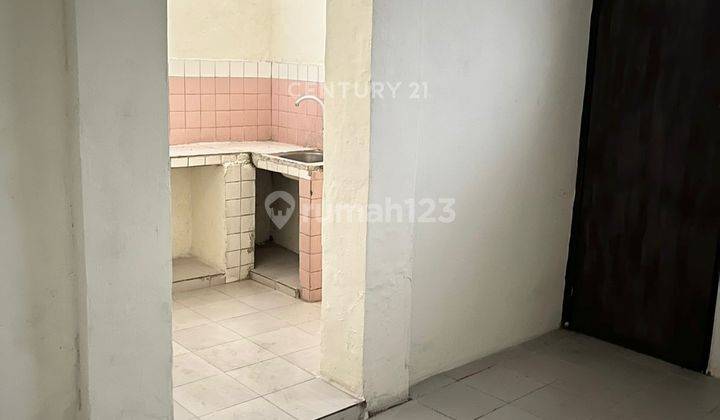 Rumah Tinggal Dekat Akses Jalan Raya Di Otista Jatinegara R2064 2