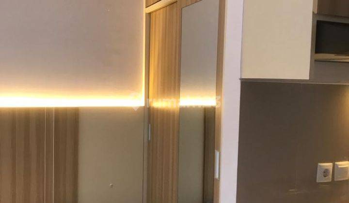 kamar tidur apartemen strategis pesona square semi