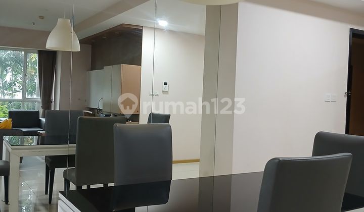For Sale Semi-Furnished Luxury Apartment Gandaria Heights 3 BR