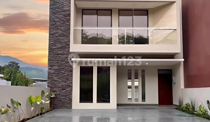 For Sale House in Dago Area, Green Hill Cluster, Bandung