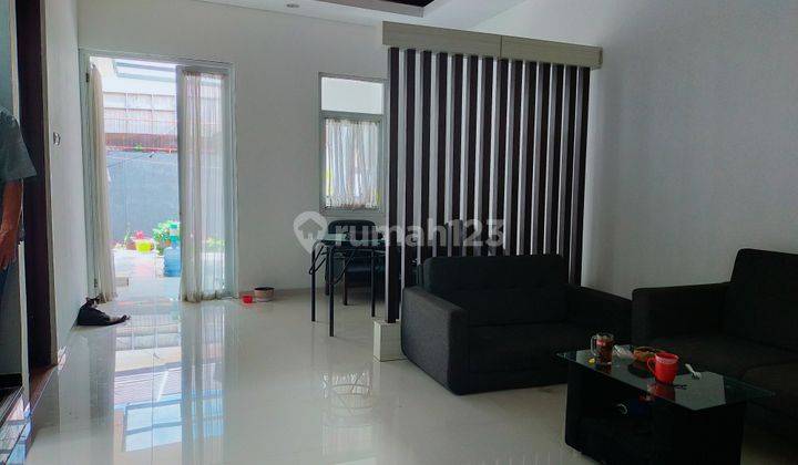 Dijual Rumah Dalam Komplek Daerah Geger kalong Bandung 1