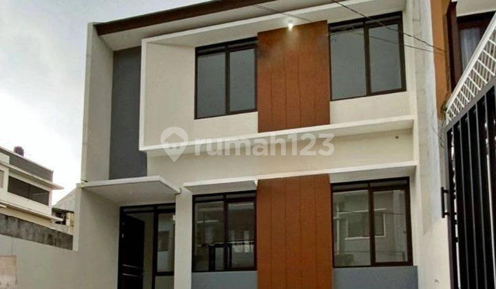 For Sale House in Antapani Area, Bandung For Sale House in Antapani Area, Bandung