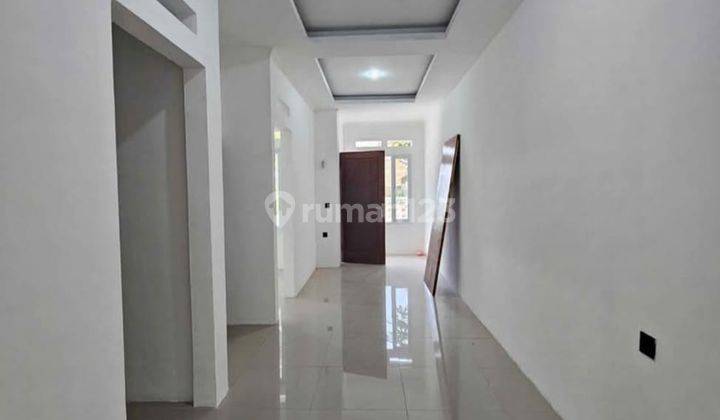 Dijual Rumah Cantik Daerah Cilengkrang Bandung 2