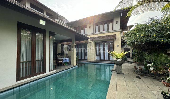 di Jual Rumah Nuansa Jawa Bali Ala Villa Daerah Gegerkalong, Bandung