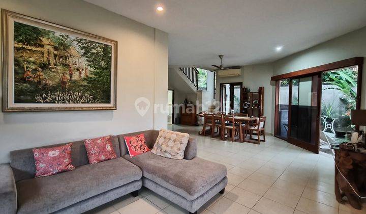 Villa In Bumi Ayu Sanur Bali. Premium Lokasi Beach Side 2
