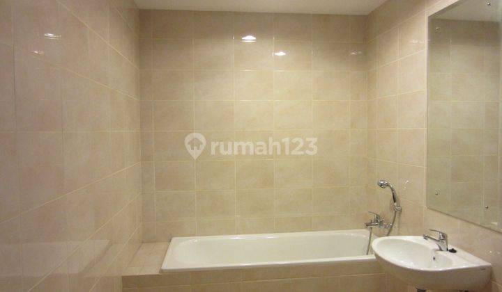 Disewakan Apartemen Essence Darmawangsa 3+1BR Full Furnish 2