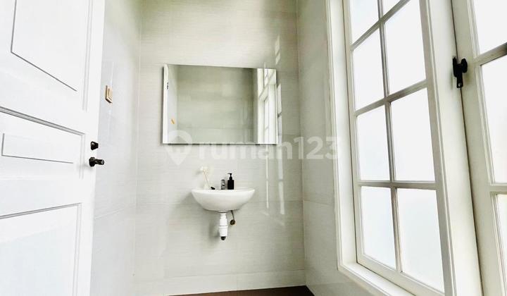 Siap Huni, Rumah 5+1Br, di Pondok Labu 2