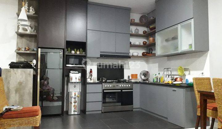 Dijual Rumah 2 Lantai Furnished di Paradise Serpong City, Tangerang Selatan 2