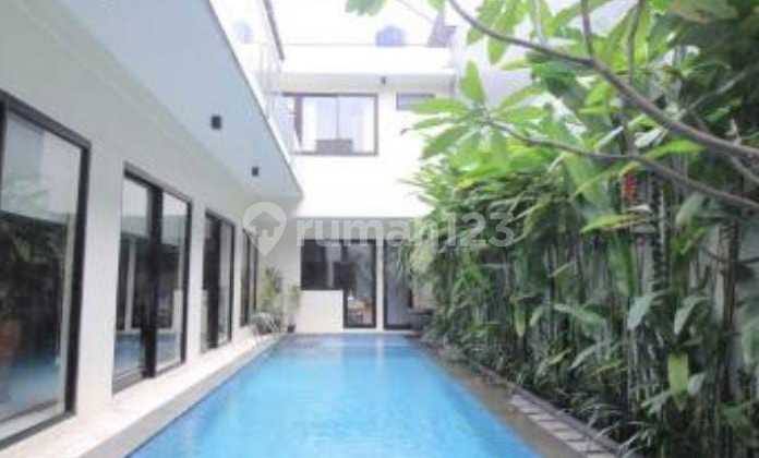 Nice Unfurnished Rental House in Senopati, South Jakarta Nice Unfurnished Rental House in Senopati, South Jakarta