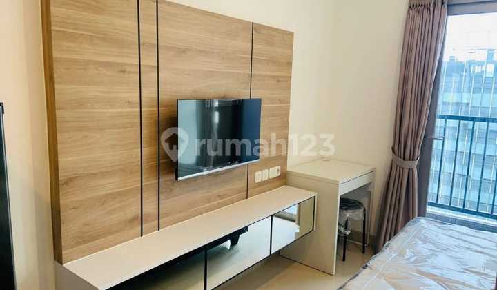 Apartment Newton Ciputra Word Studio Furnished 2