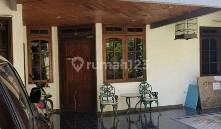 Dijual Rumah Raya Sukomanunggal