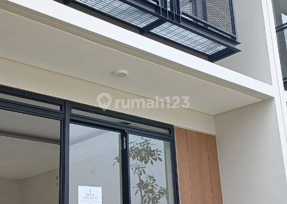 Rumah di Kota Baru Parahyangan Tatar Tarubhawana 1