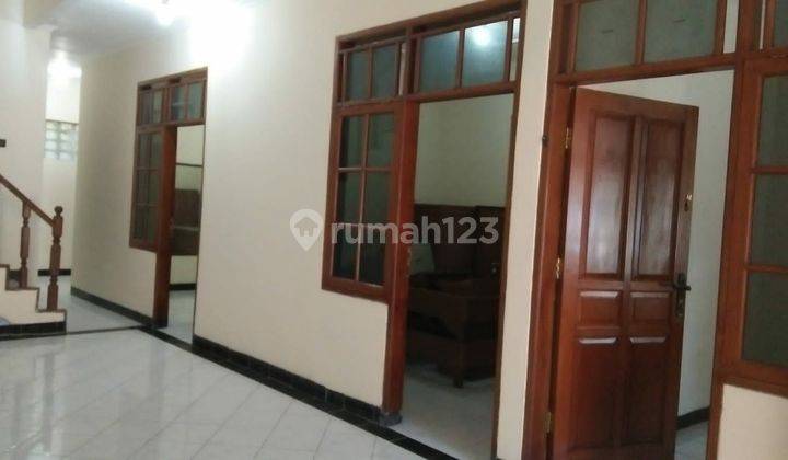 Rumah 2 Lantai Bagus area sarijadi strategi 2