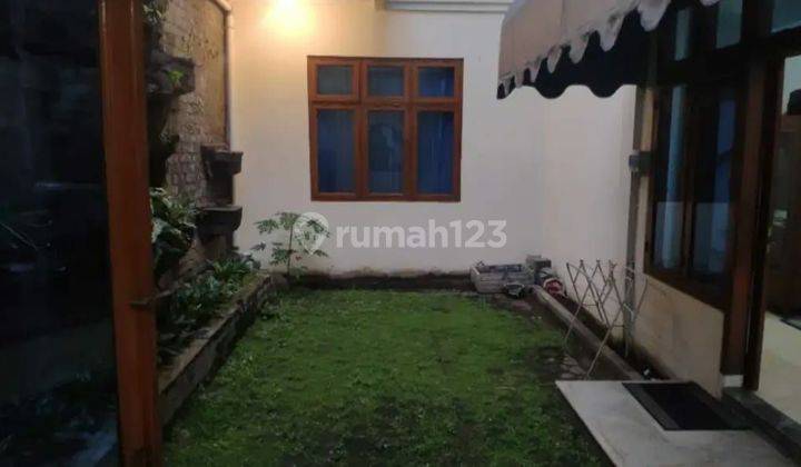 Rumah 2 Lantai full furnished dalam cluster di antapani 2