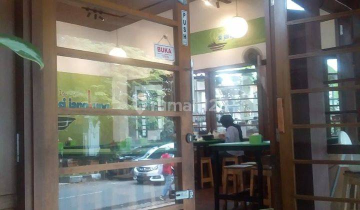 Tempat usaha strategis di sayap jalan riau 1