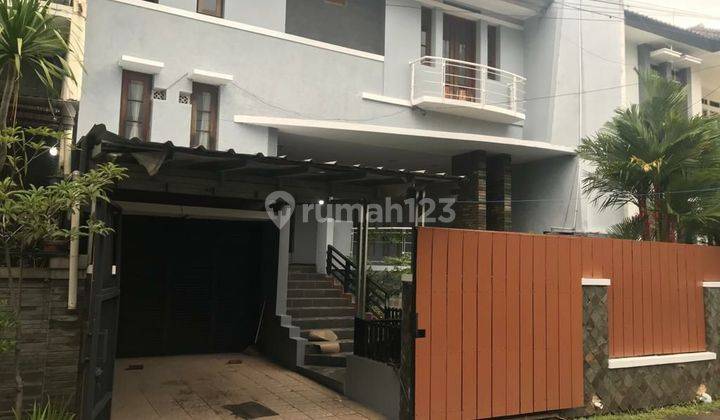 Rumah 2 Lantai siap huni di antapani SHM  1