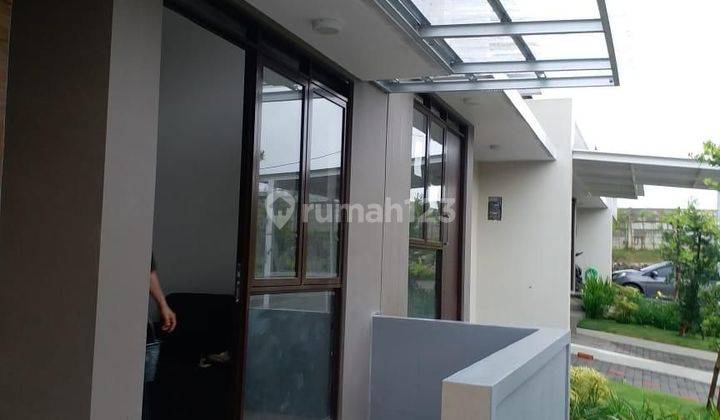 Rumah Baru Semi Furnished SHM di Kota Baru Parahyangan, Bandung 1