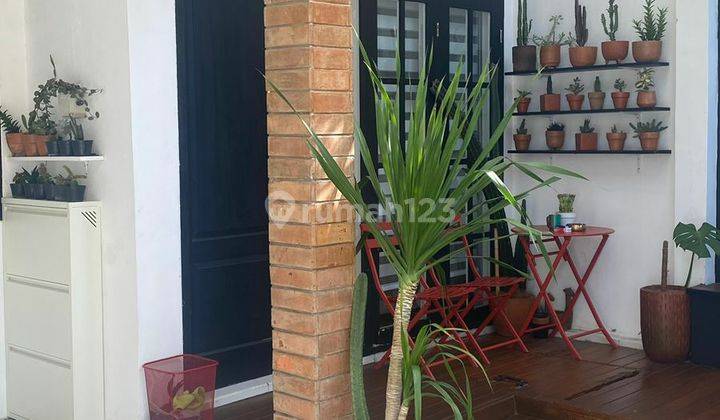 RUMAH SEMI FURNISHED DI BANDUNG BARAT 3 Lantai 1