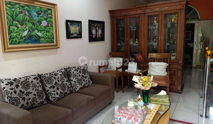 Rumah 2 Lantai Bagus istana regency pasteur 2