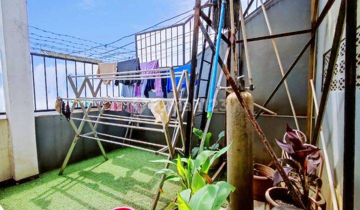 Rumah 2 Lantai Bagus di daerah sayap supratman 2