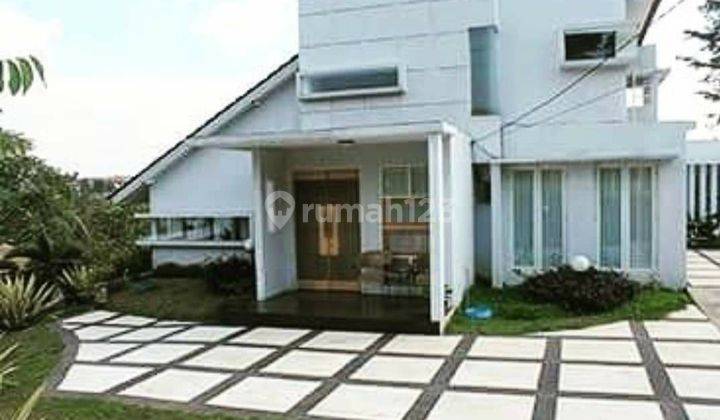 Rumah 2 Lantai full furnished di sayap dago 1