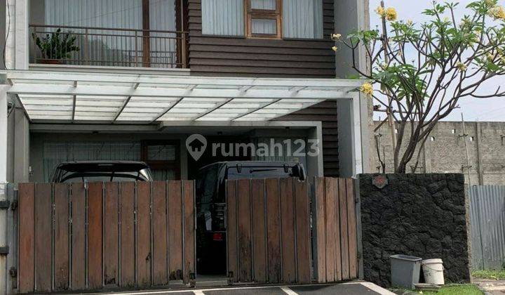 Rumah Mewah Modern 2 Lantai Di Batununggal Plus Kolam Renang 1