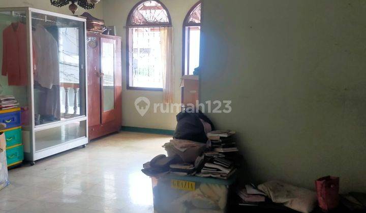 Rumah 2 Lantai Lokasi Strategis di Tomang, Jakarta Barat 2