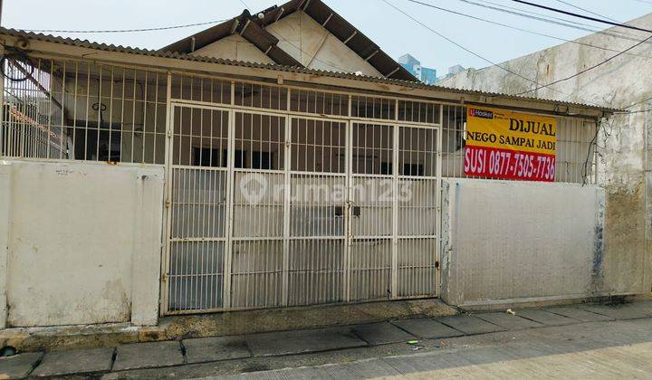 Rumah Hitung Tanah Cocok Untukkost kostan di Dekat Gajah Mada, Jakarta Barat 1