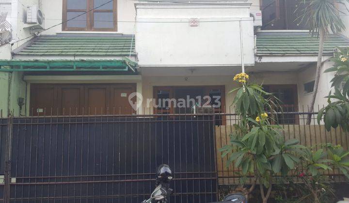 RUMAH Terawat Siap huni di Cideng, Jakarta Pusat 1