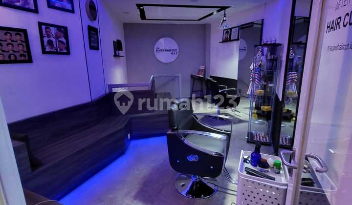 Ruang Usaha Bagus Furnished di Daerah Dago Bandung