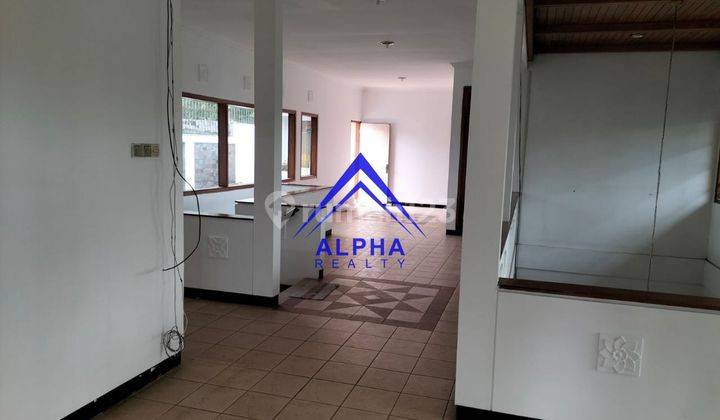 Disewakan Rumah Mewah Siap Huni di Gegerkalong Semi Furnished 2