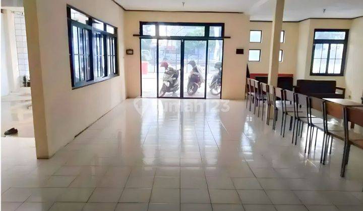 Ruang Usaha di kota Bandung Semi Furnished 2