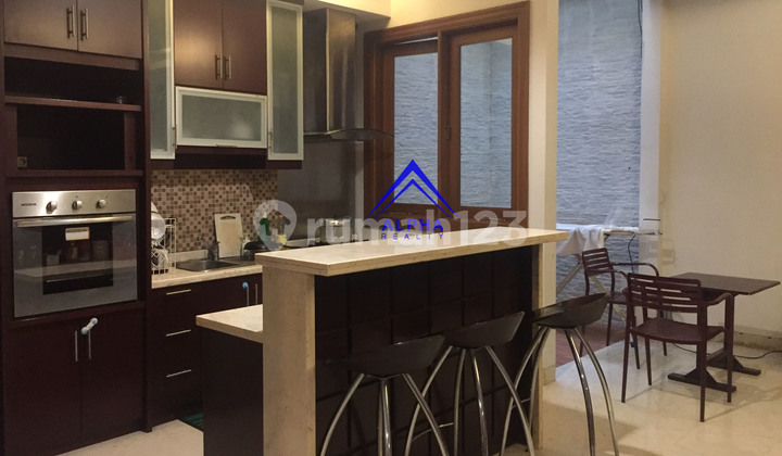 Rumah 2 Lantai Daerah Ciumbuleuit Bandung 2