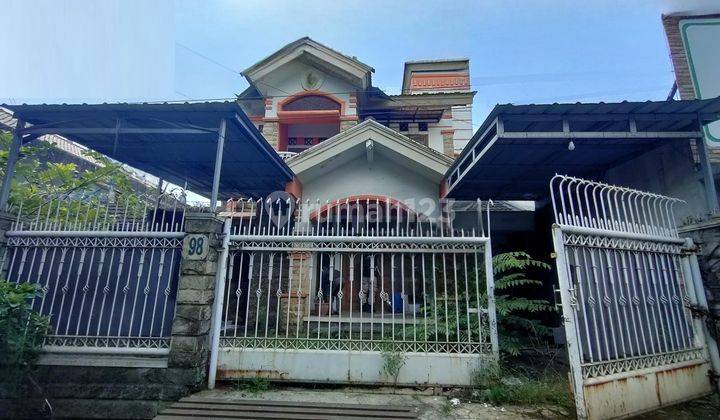 Rumah 2 Lantai di Mainroad Antapani Bandung 1