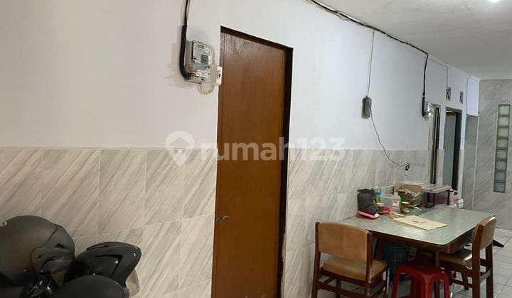 Kost House in an Alley in the Taman Sari Area of Bandung 2