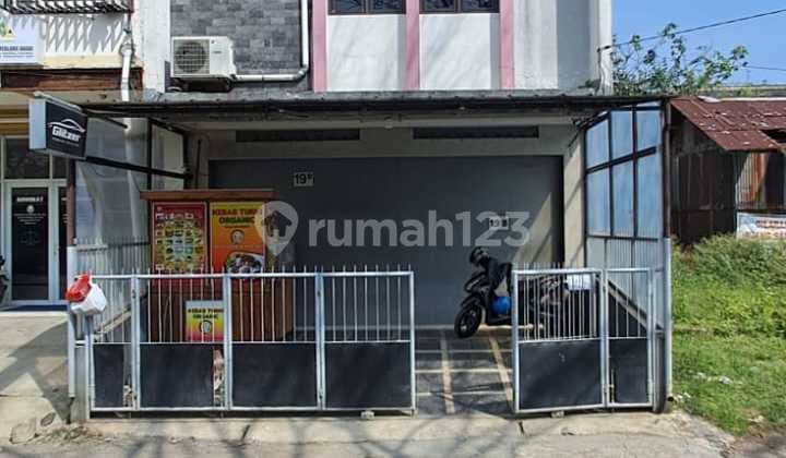 2-story shop house in downtown Astana Anyar, Bandung 1