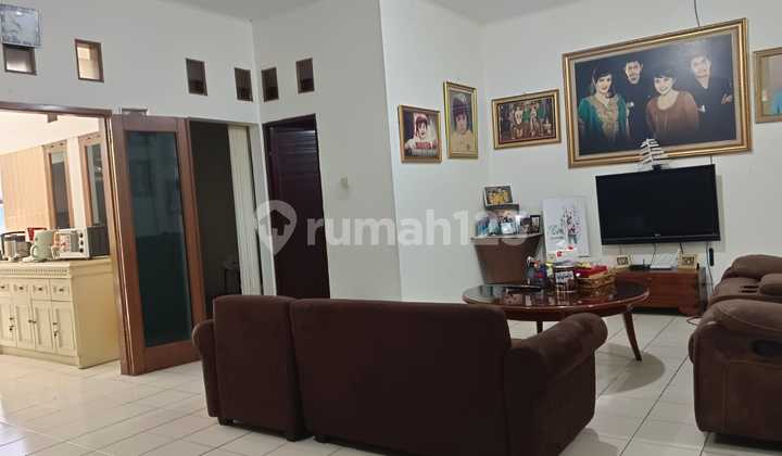 Rumah 2 Lantai Dalam Komplek di Daerah Arcamanik Bandung