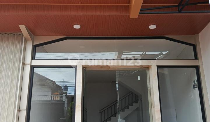 3-Story Good Strategic Shop House in Cikutra Area, Bandung 3-Story Good Strategic Shop House in Cikutra Area, Bandung