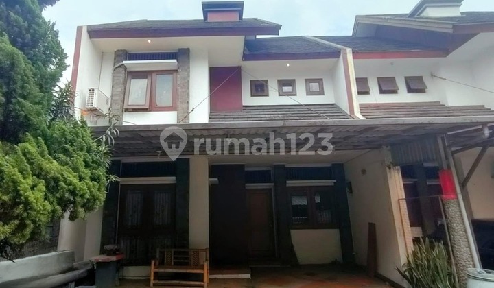 Rumah 2 Lantai Dalam Kota Strtaegis di Cikutra Bandung Rumah 2 Lantai Dalam Kota Strtaegis di Cikutra Bandung