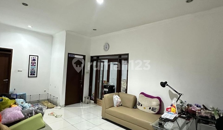 Rumah Dalam Komplek Strategis Di Taman Holis Bandung 2