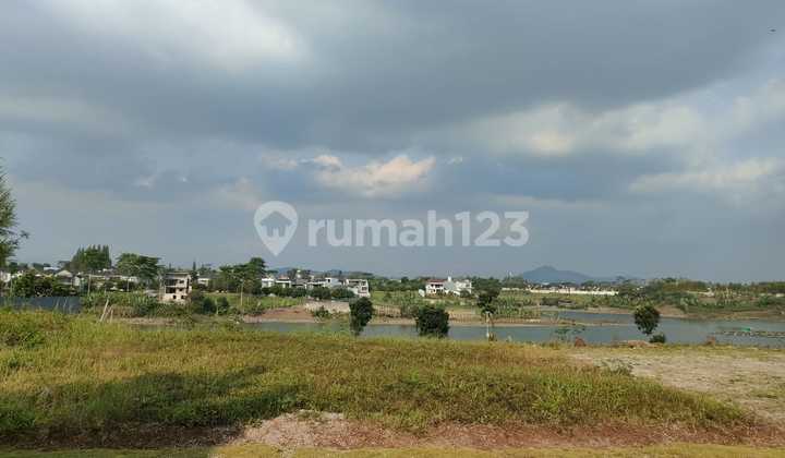 Tanah Siap Bangun View Danau Di Daerah Kota Baru Parahyangan