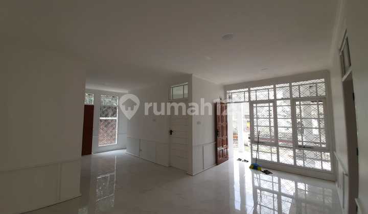 Rumah Bagus 2 Lantai Di Daerah Bojong Koneng Bandung