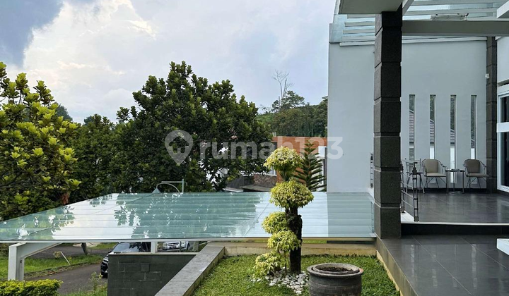 Rumah Bagus 3 lantai Bagus Daerah Dago Resort Bandung 2