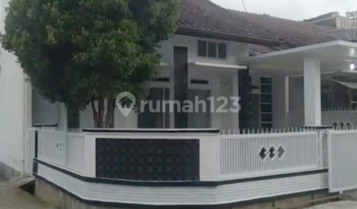 Rumah 2 Lantai Hook di Daerah Tarogong Kidul Garut Rumah 2 Lantai Hook di Daerah Tarogong Kidul Garut