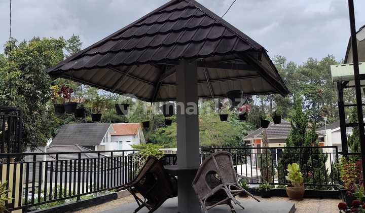 Rumah 2 Lantai Luas Dan Bagus Di Daerah Setiabudi Regency Bandung