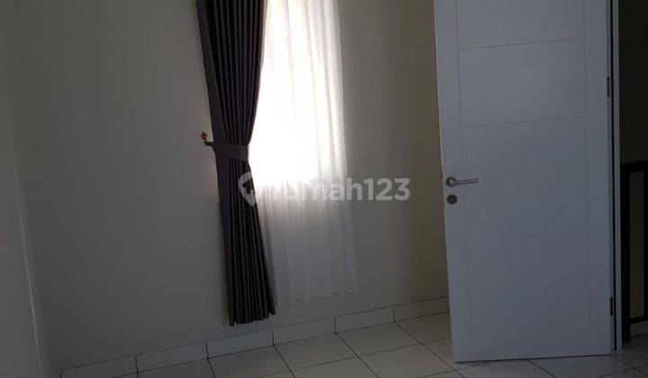 Rumah 2 Lantai Semi Furnished Di Summarecon 2