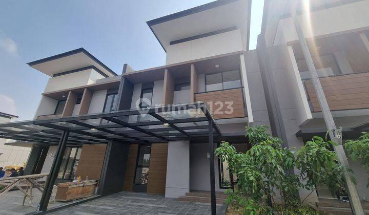 di Sewakan Rumah Daerah Sumarecon Bekasi Mulberry Cluster 1