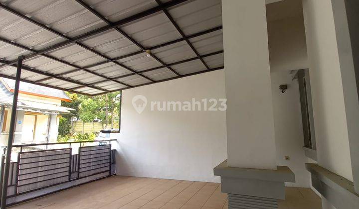 Rumah Nyaman 2 Lantai Siap Huni 2